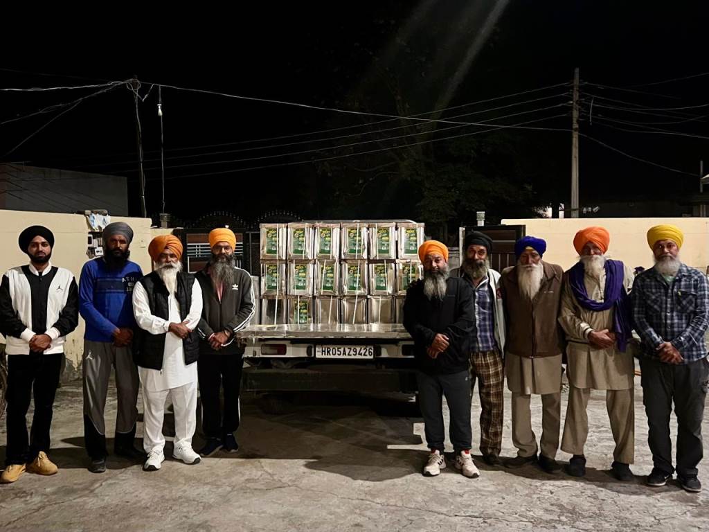 31 tins of refined oil were given for the langar being set up at the centenary